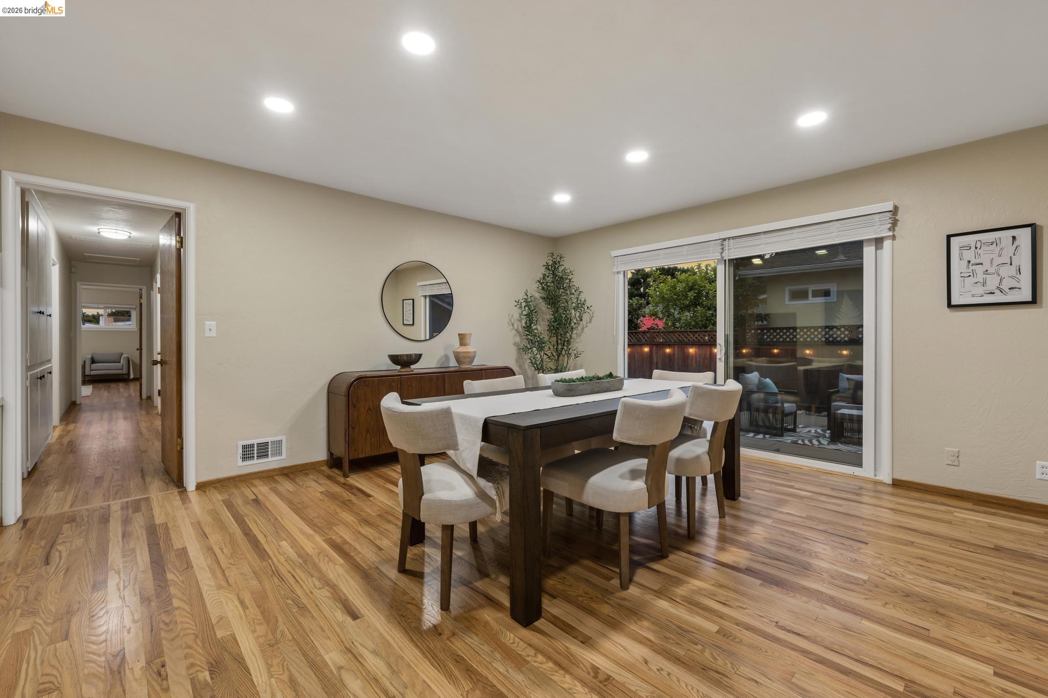871 Joaquin Ave