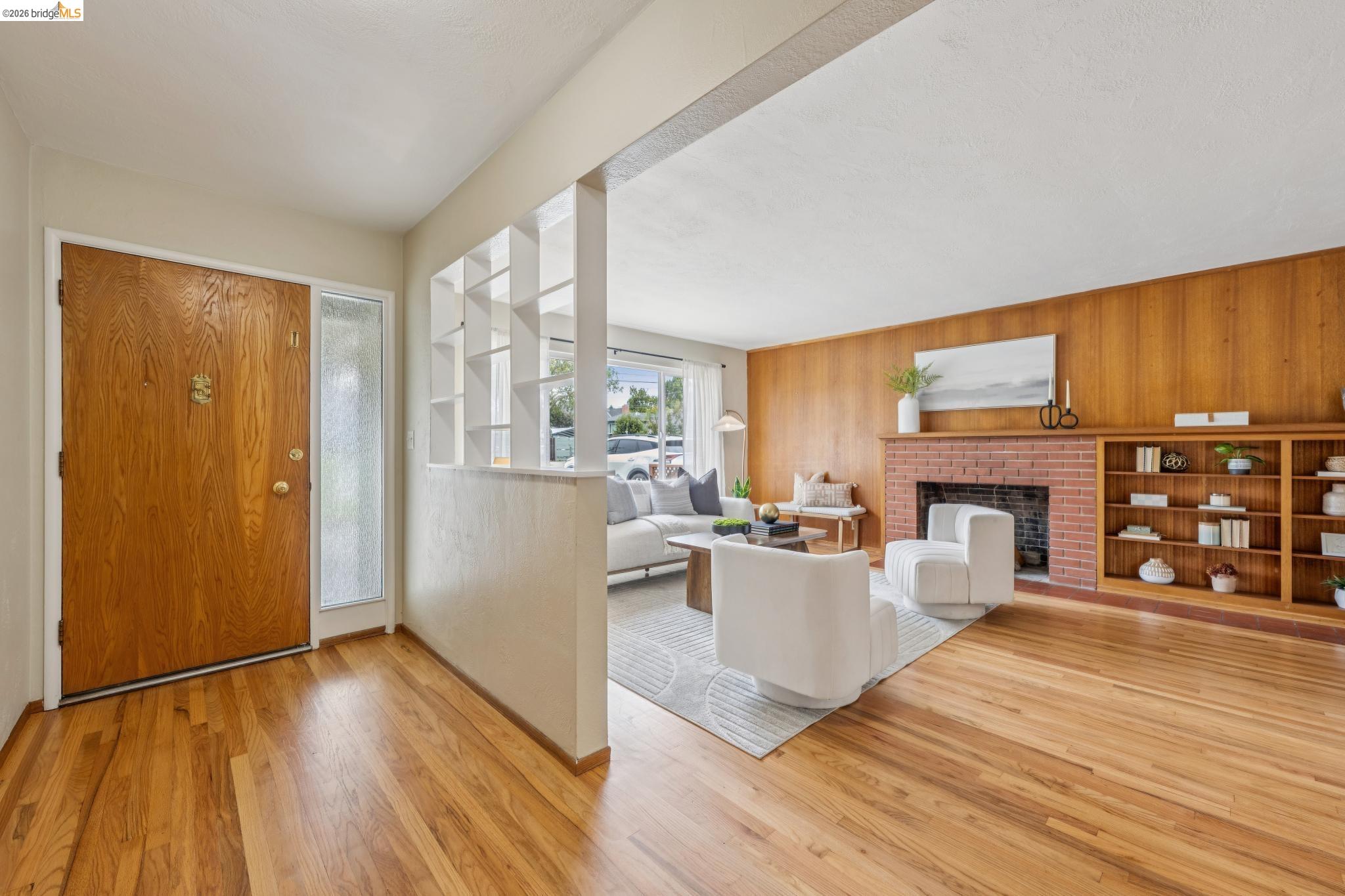 871 Joaquin Ave