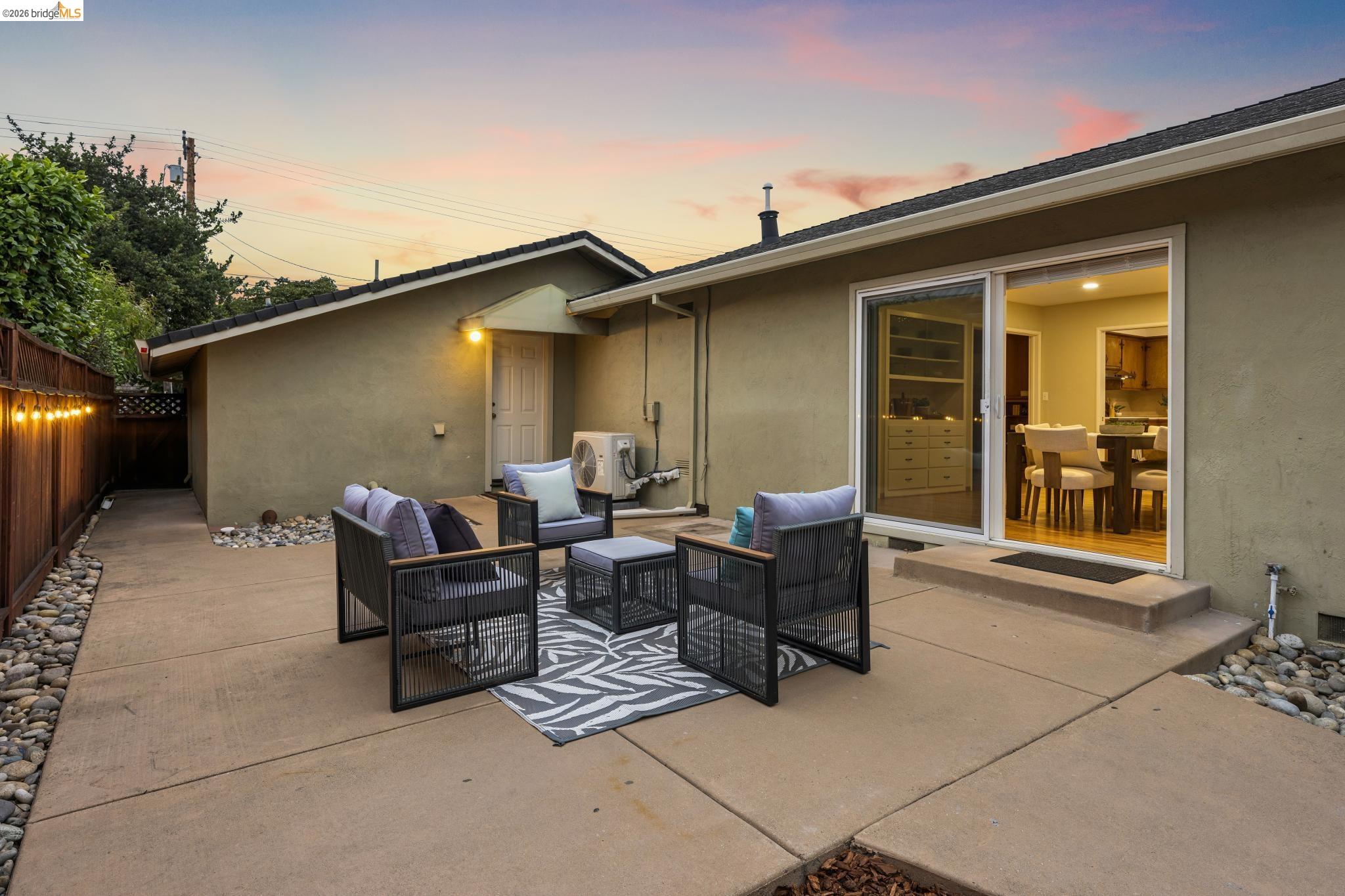 871 Joaquin Ave