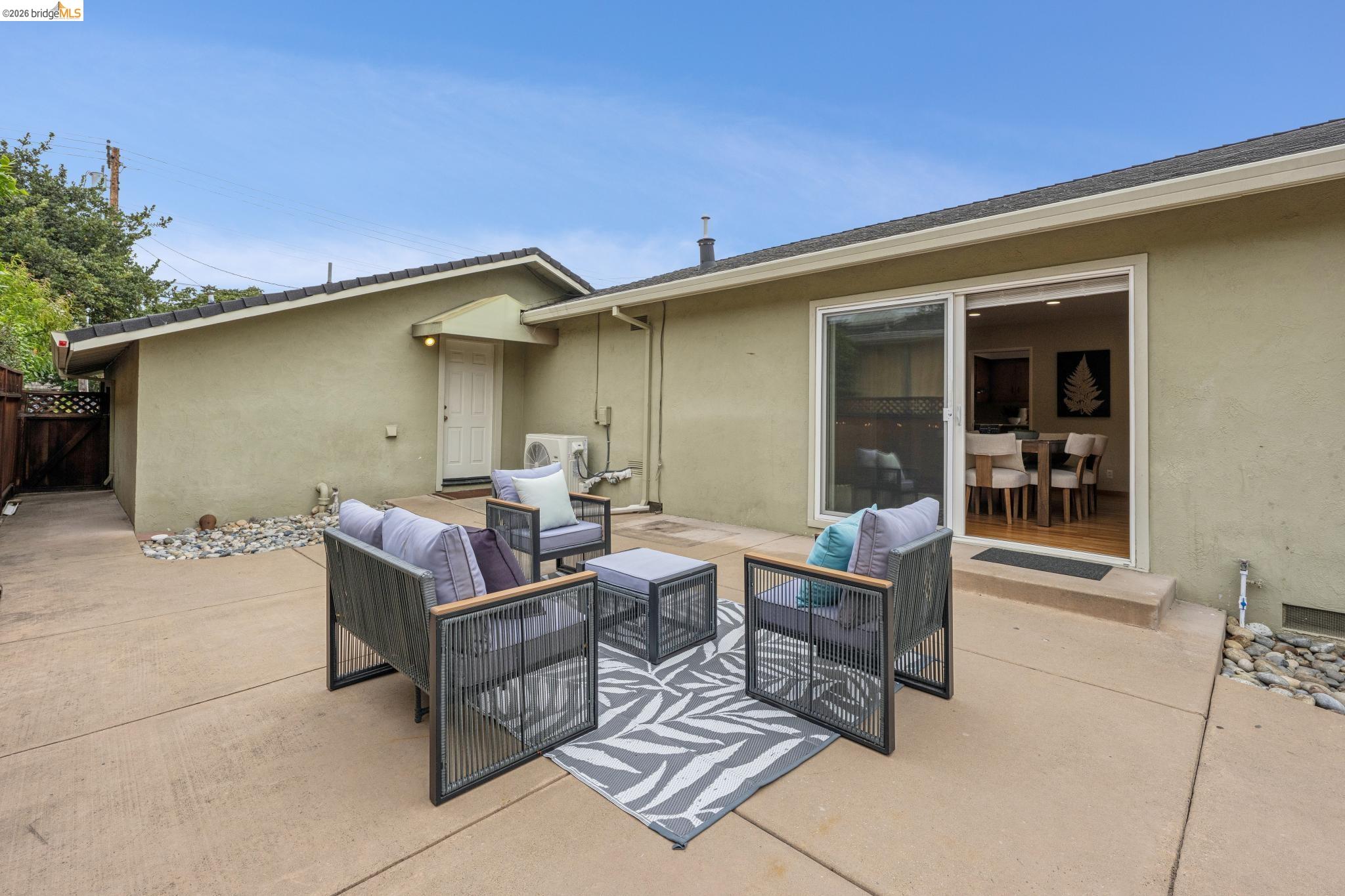 871 Joaquin Ave