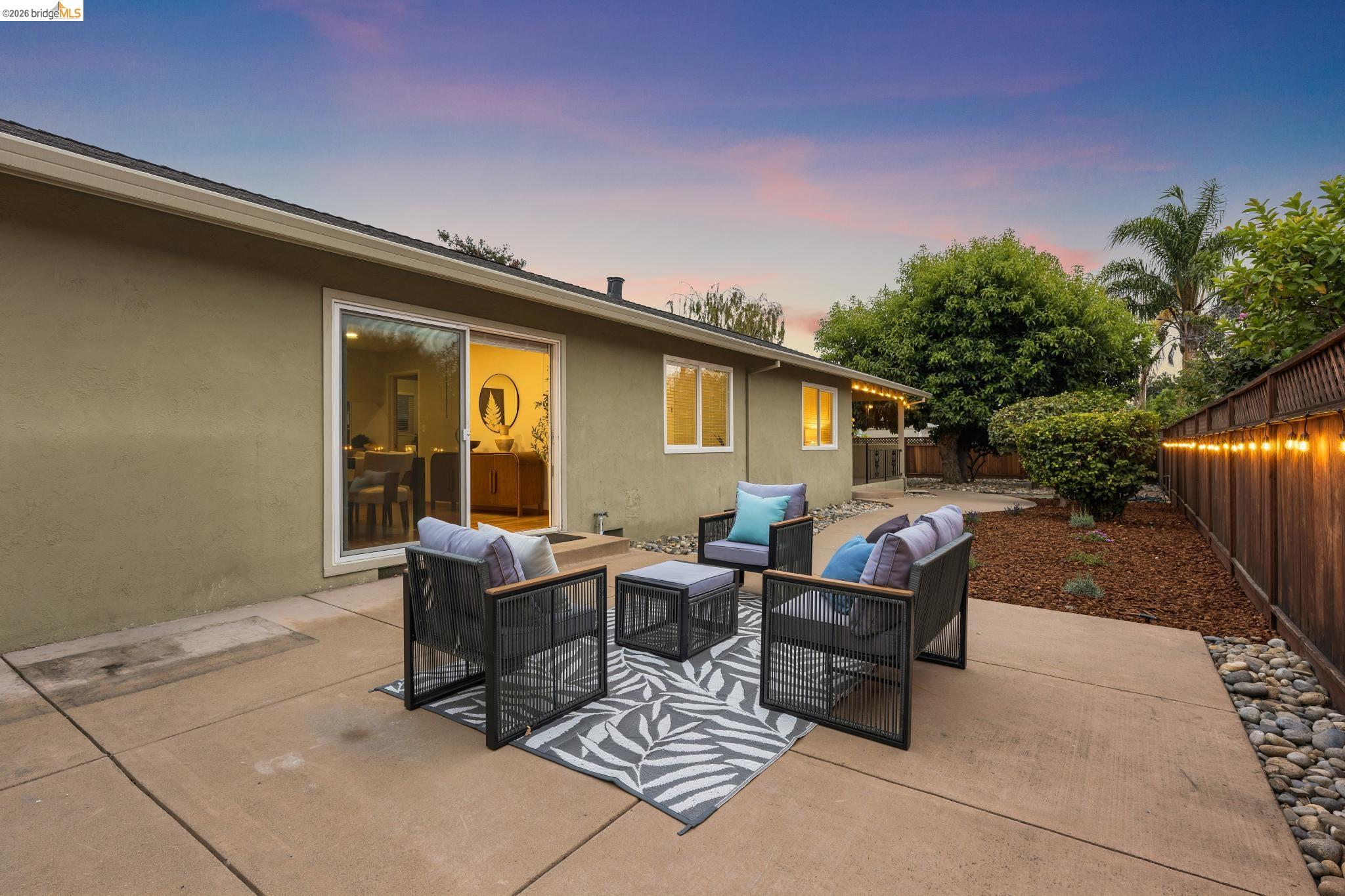 871 Joaquin Ave