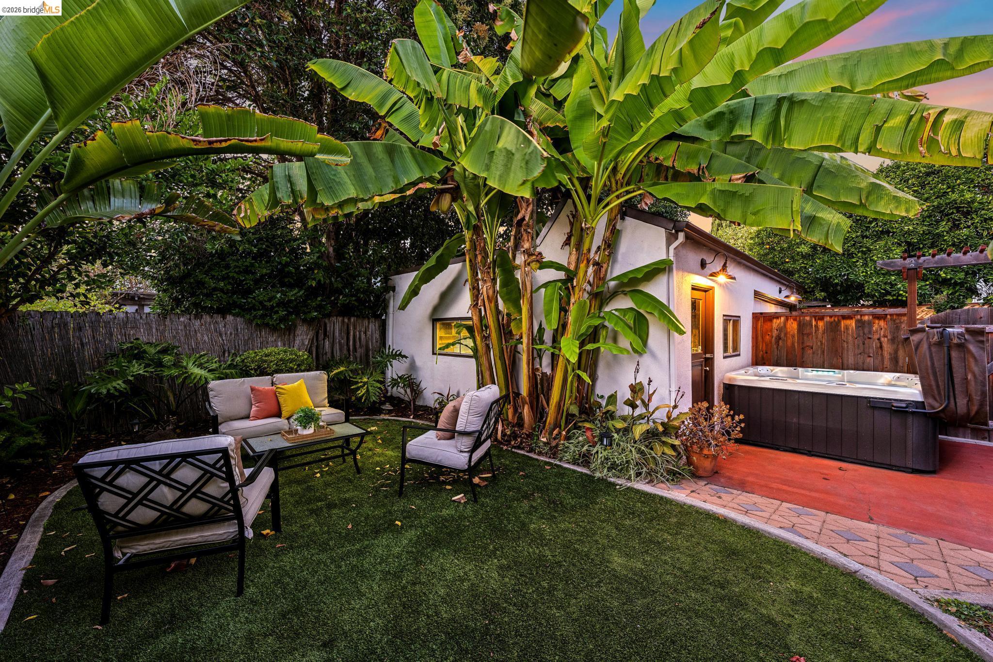 964 Estudillo Ave