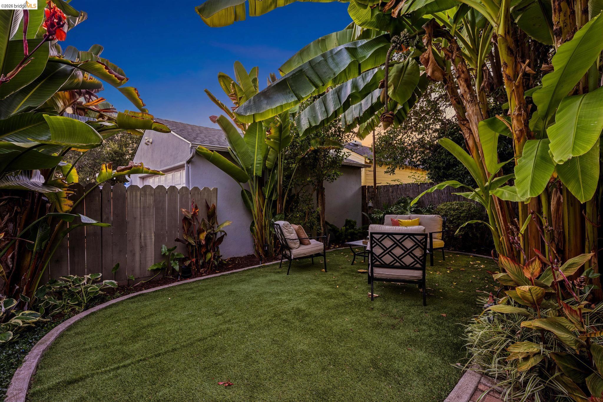 964 Estudillo Ave