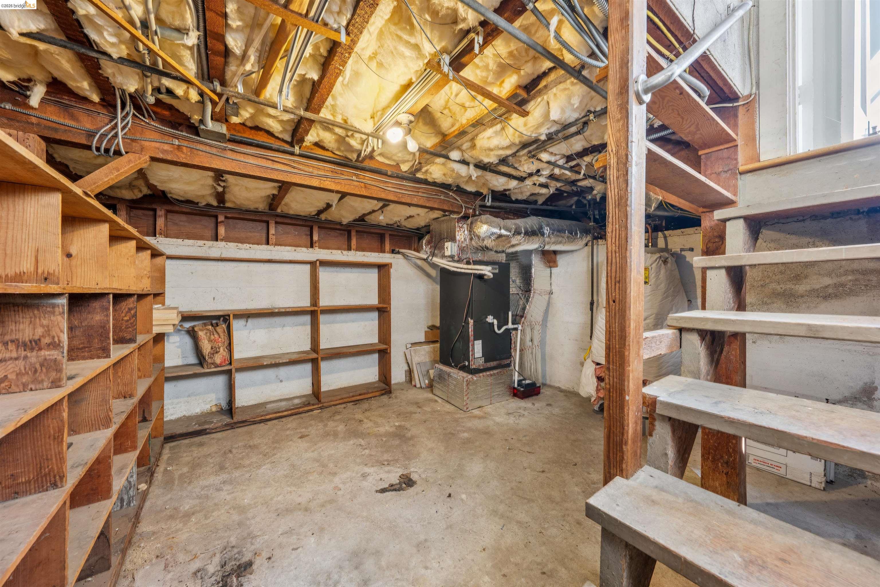 964 Estudillo Ave