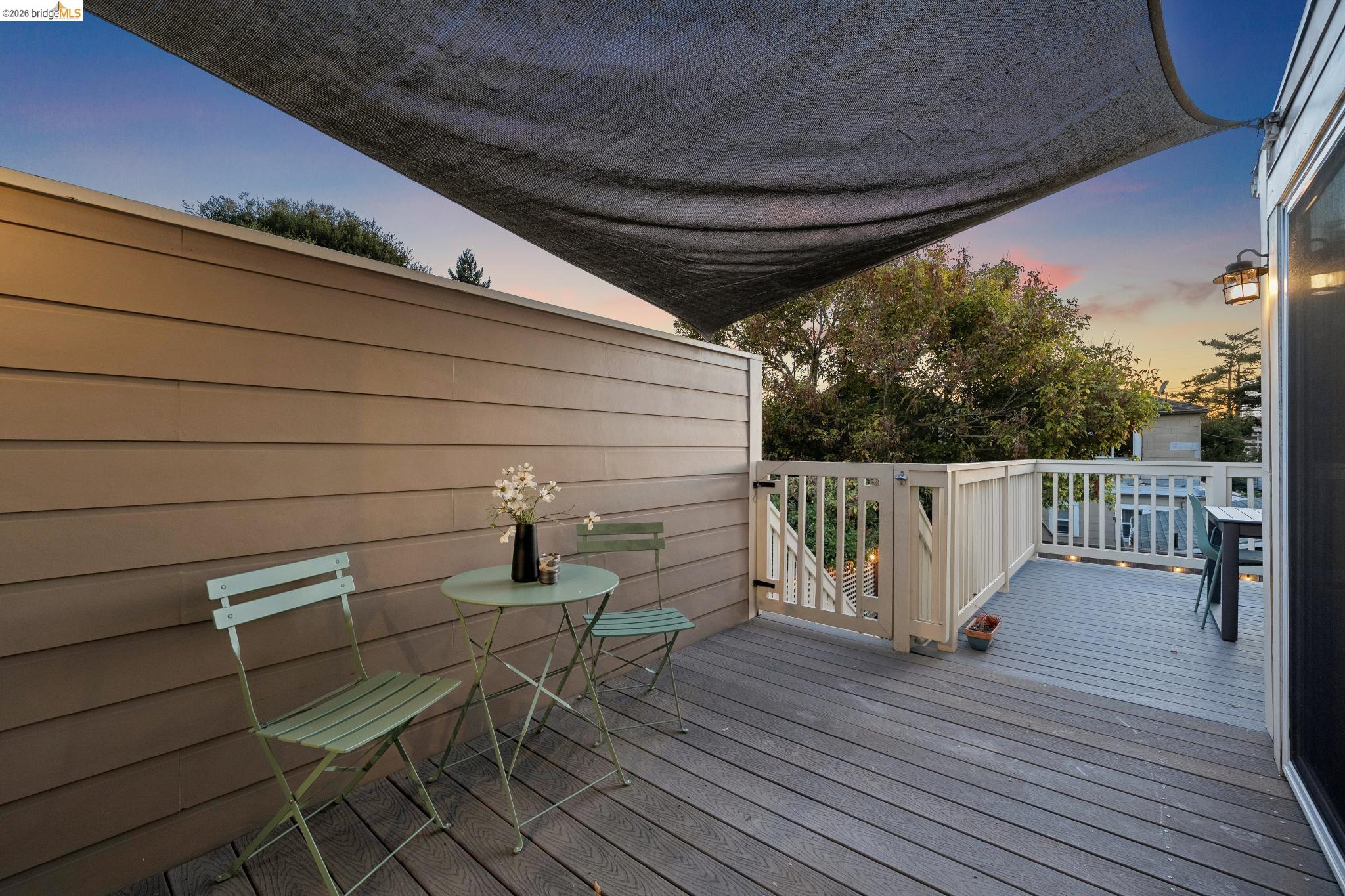 5933 Fremont St