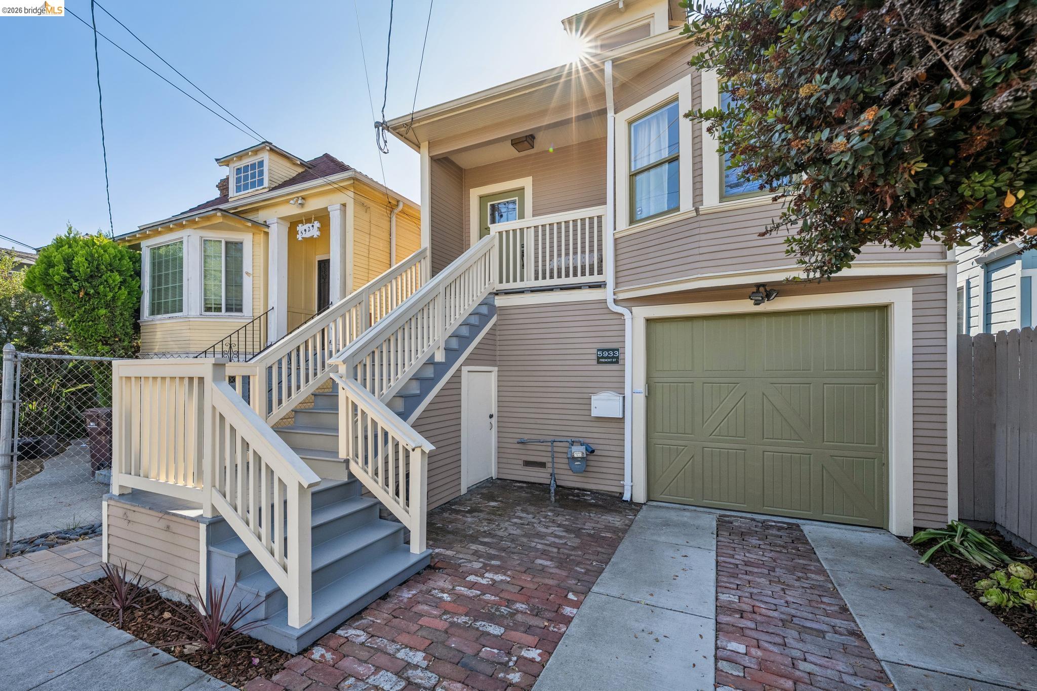 5933 Fremont St