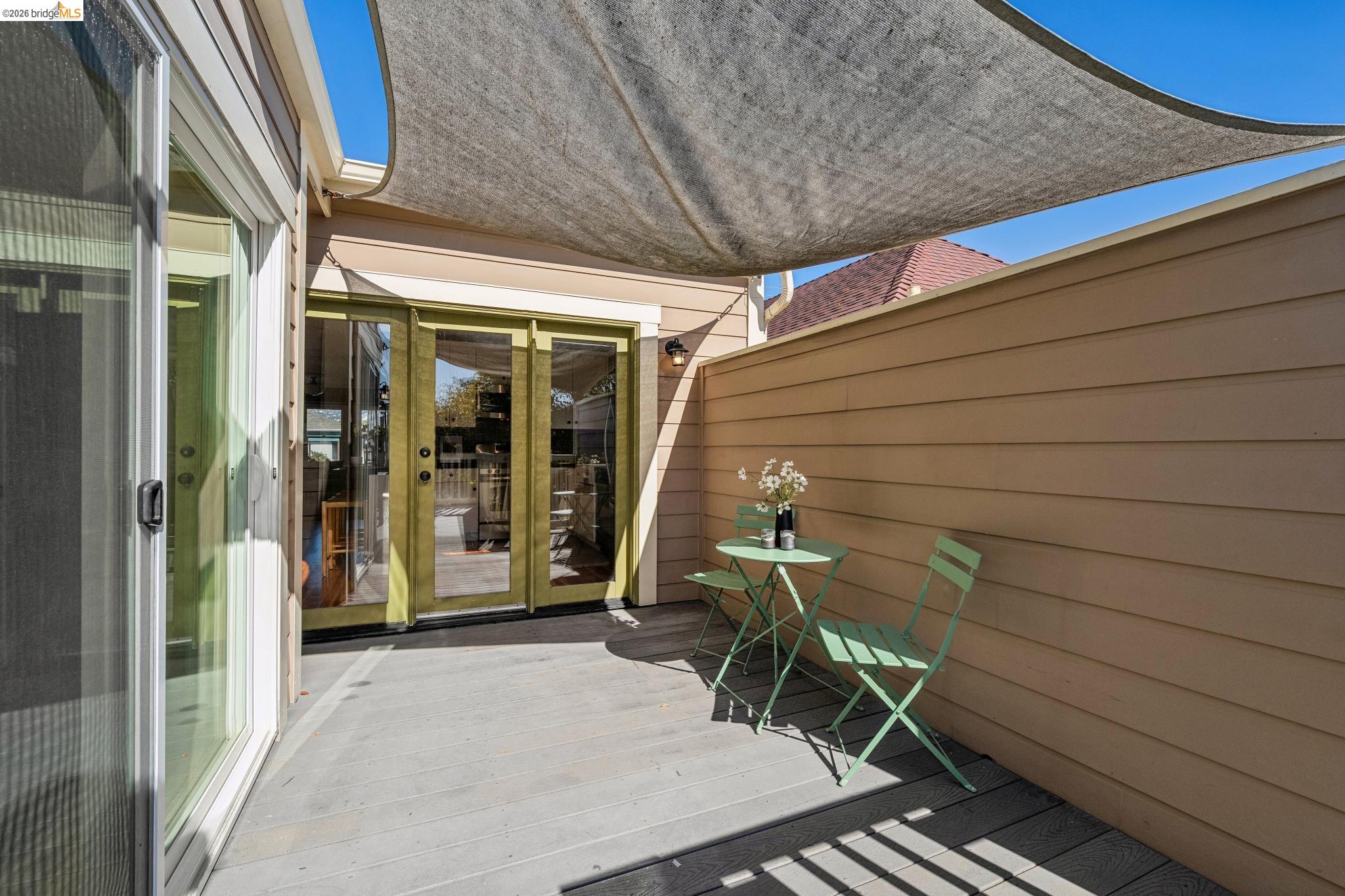 5933 Fremont St