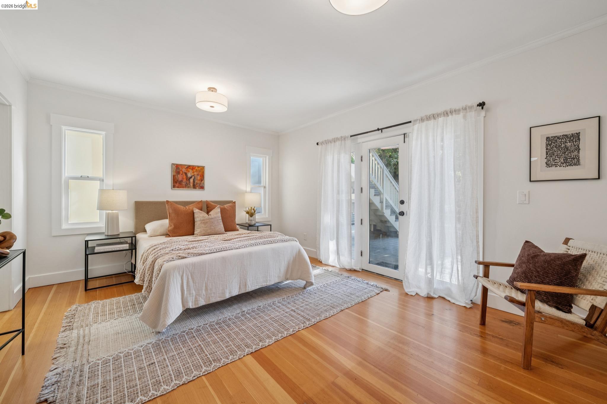 5933 Fremont St
