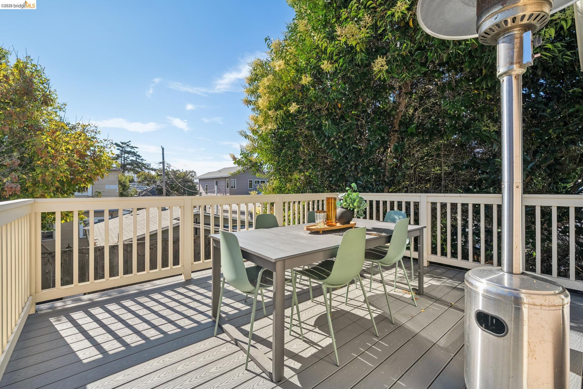 5933 Fremont St