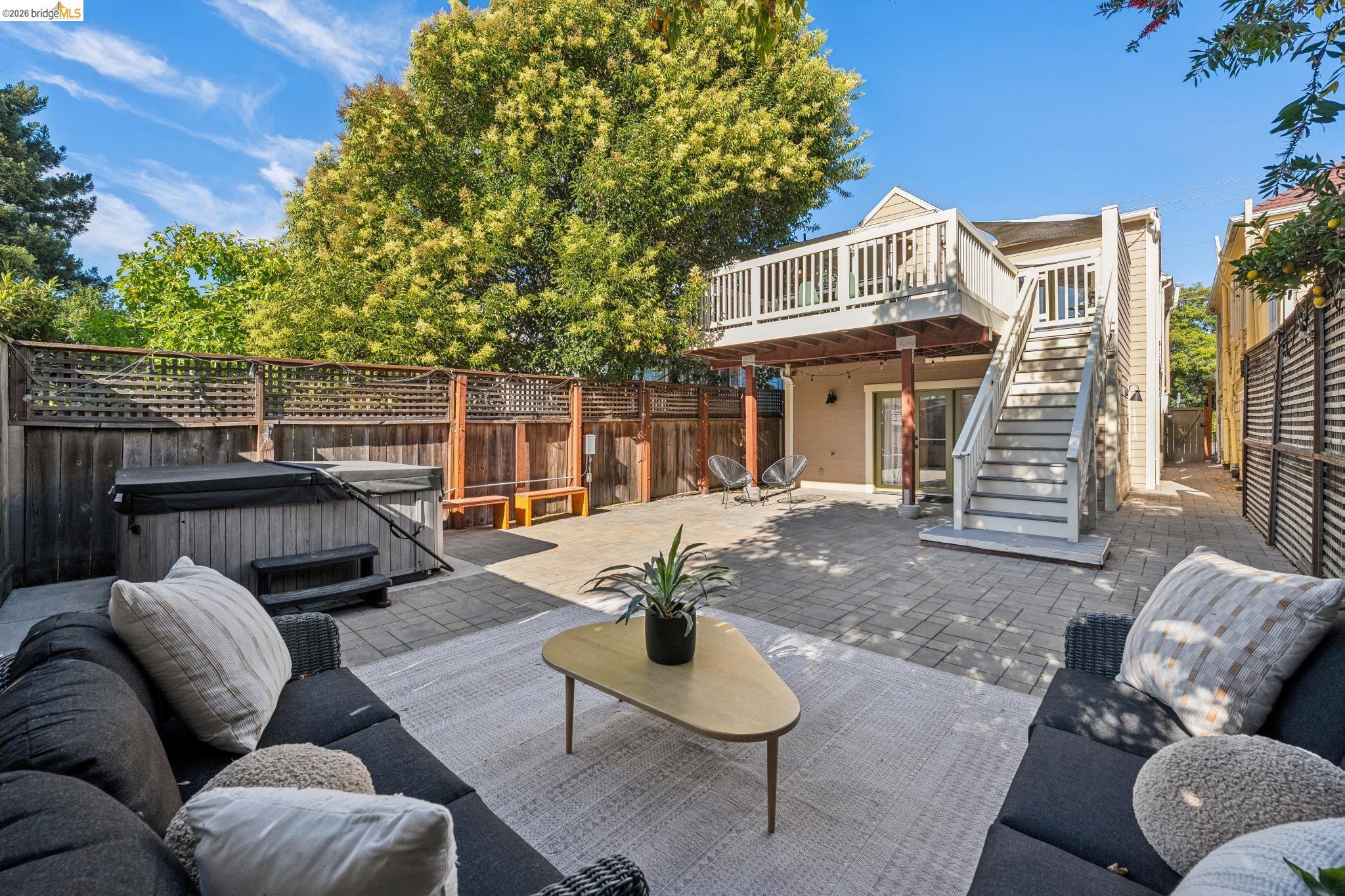 5933 Fremont St