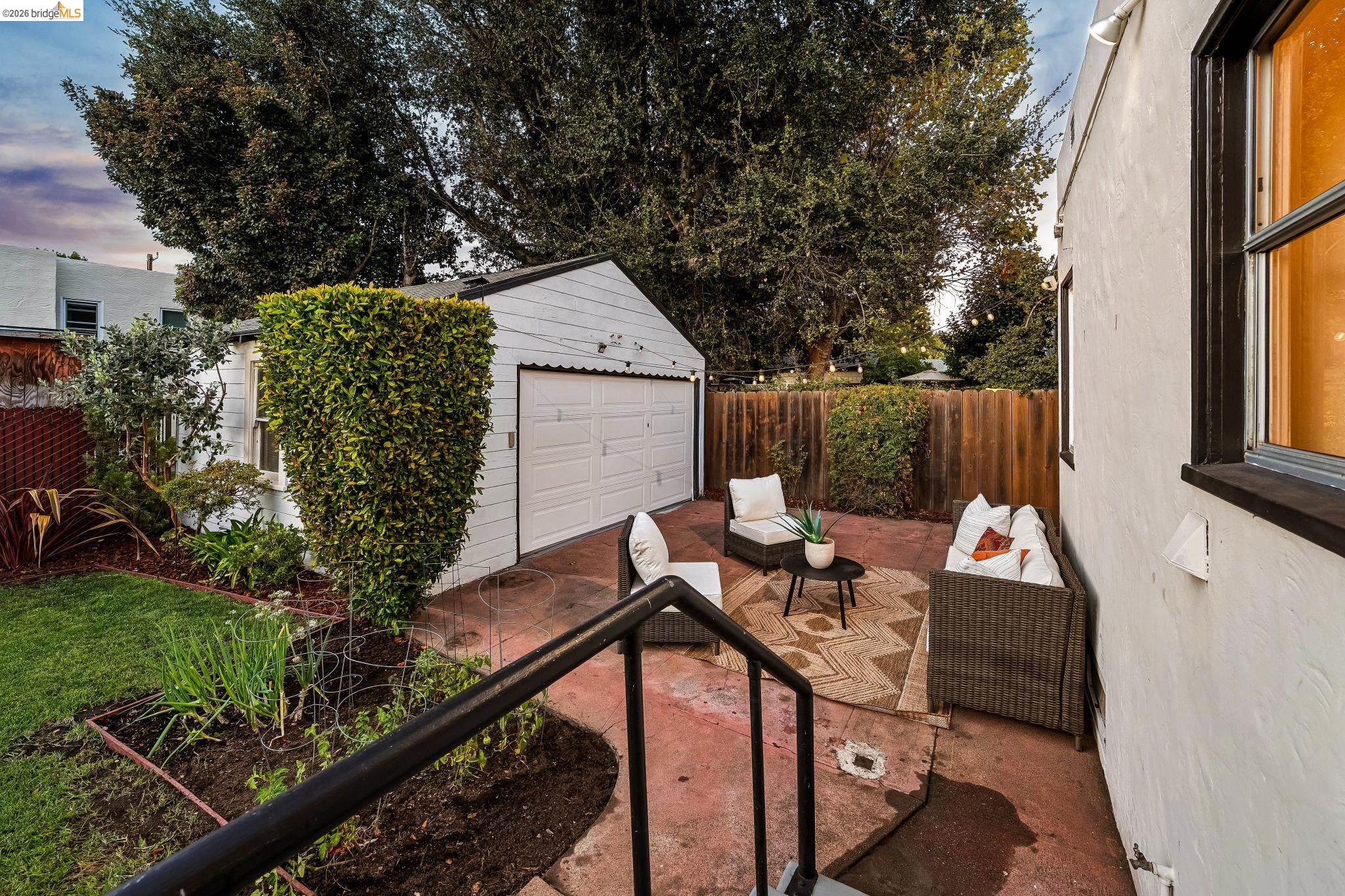 934 Estudillo Ave