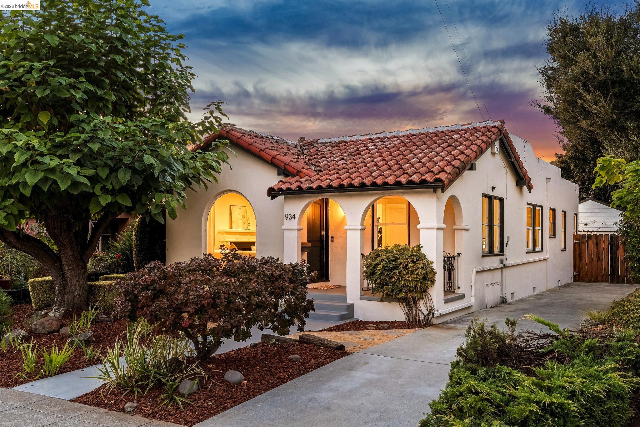 934 Estudillo Ave