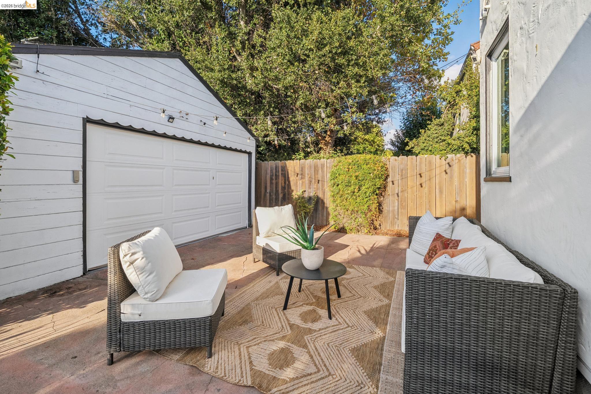 934 Estudillo Ave