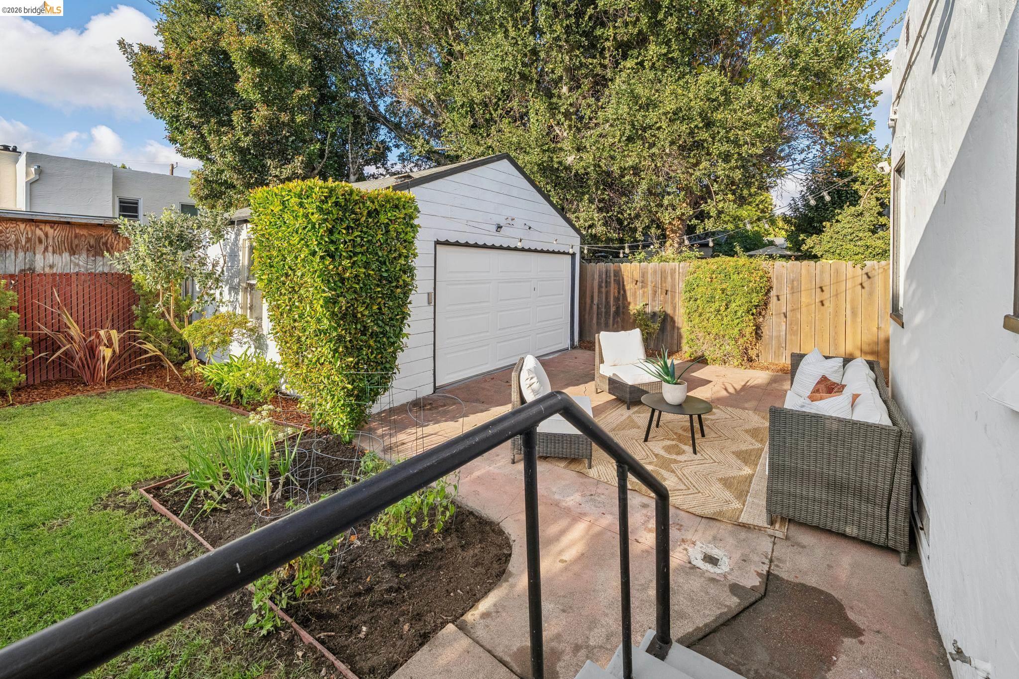 934 Estudillo Ave