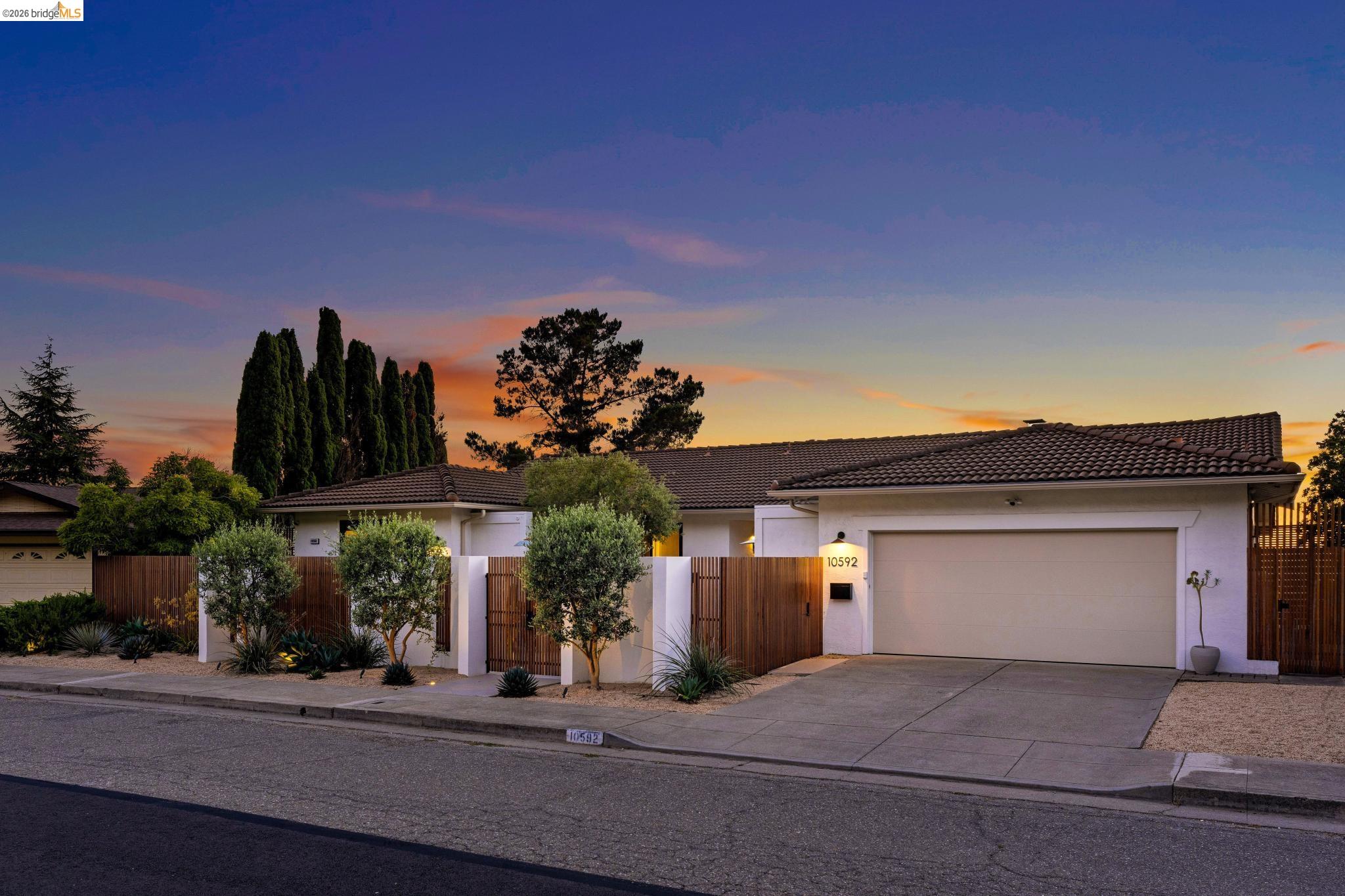 10592 Englewood Dr