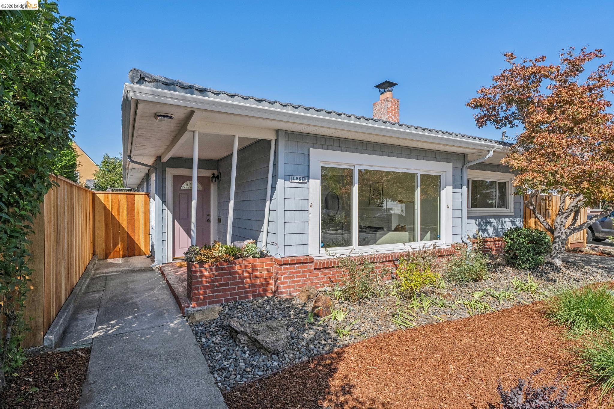 1240 Dutton Ave