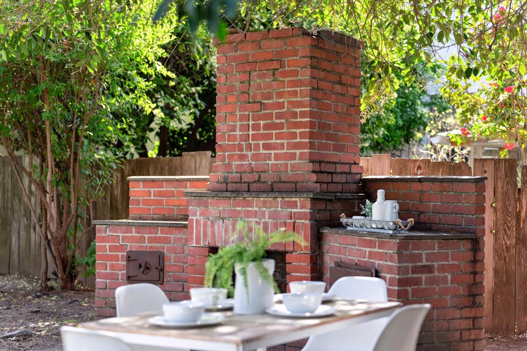 1111 San Rafael Street