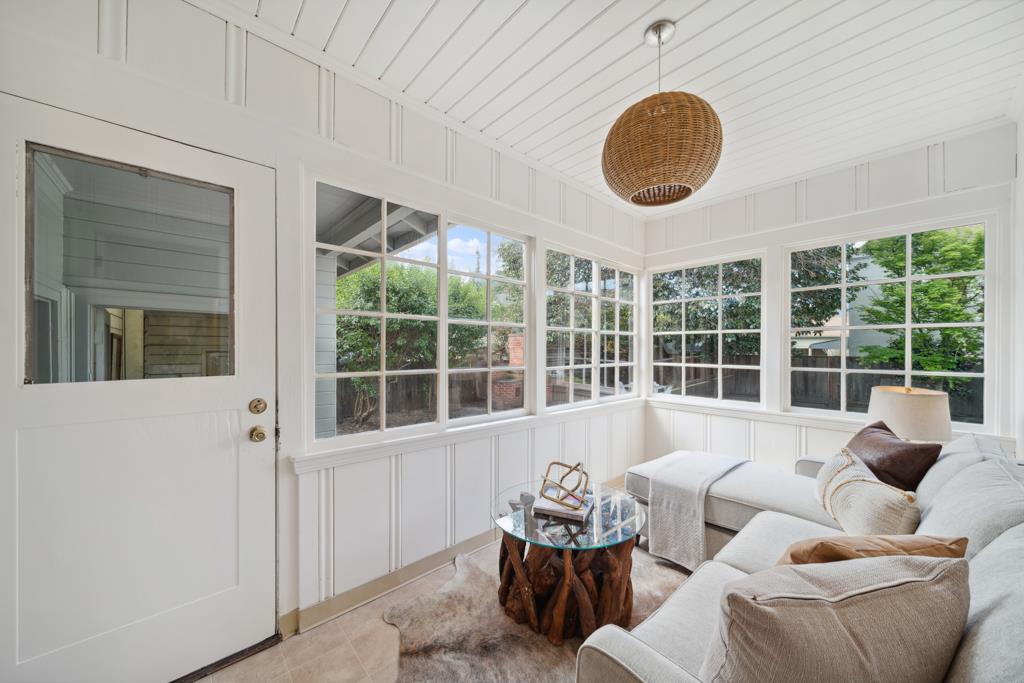 1111 San Rafael Street