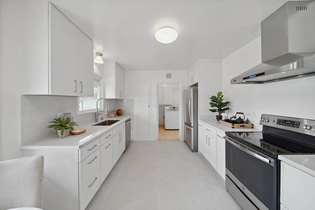 1111 San Rafael Street