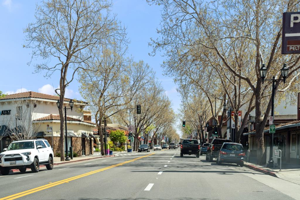 1111 San Rafael Street