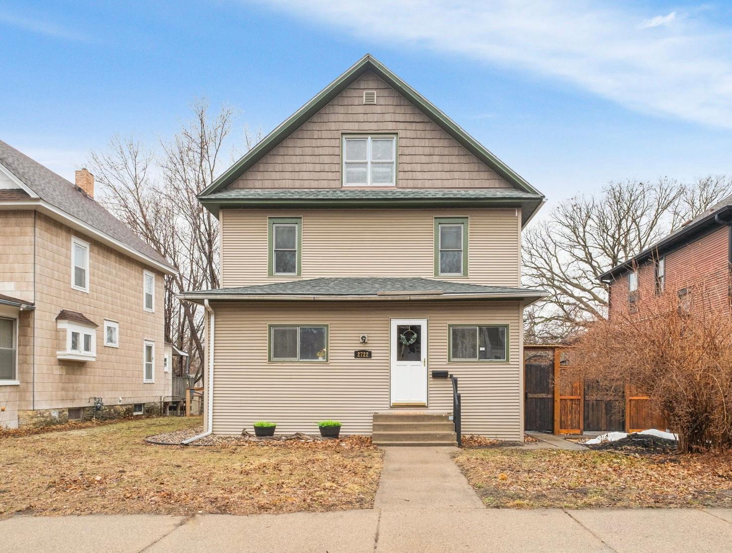 2722 Taylor Street NE