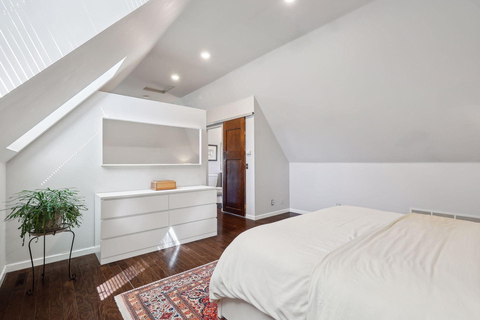 5020 Abbott Avenue S