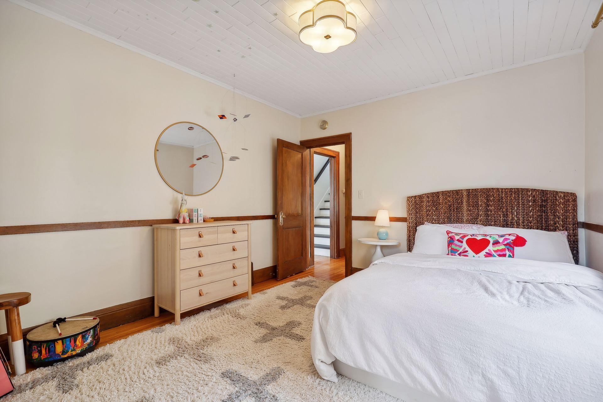 5020 Abbott Avenue S