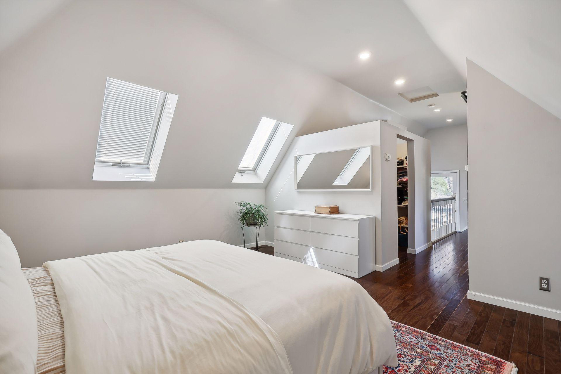 5020 Abbott Avenue S