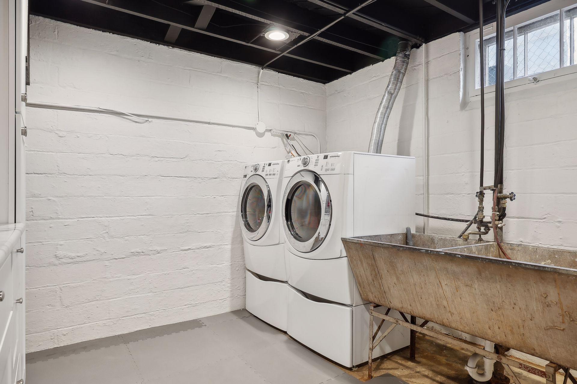 5020 Abbott Avenue S