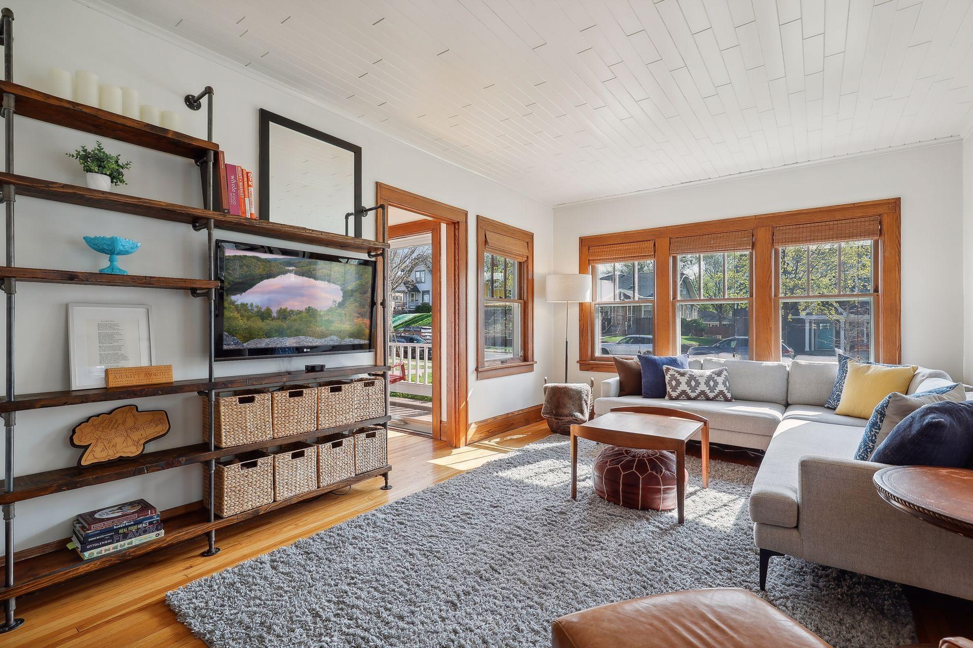 5020 Abbott Avenue S