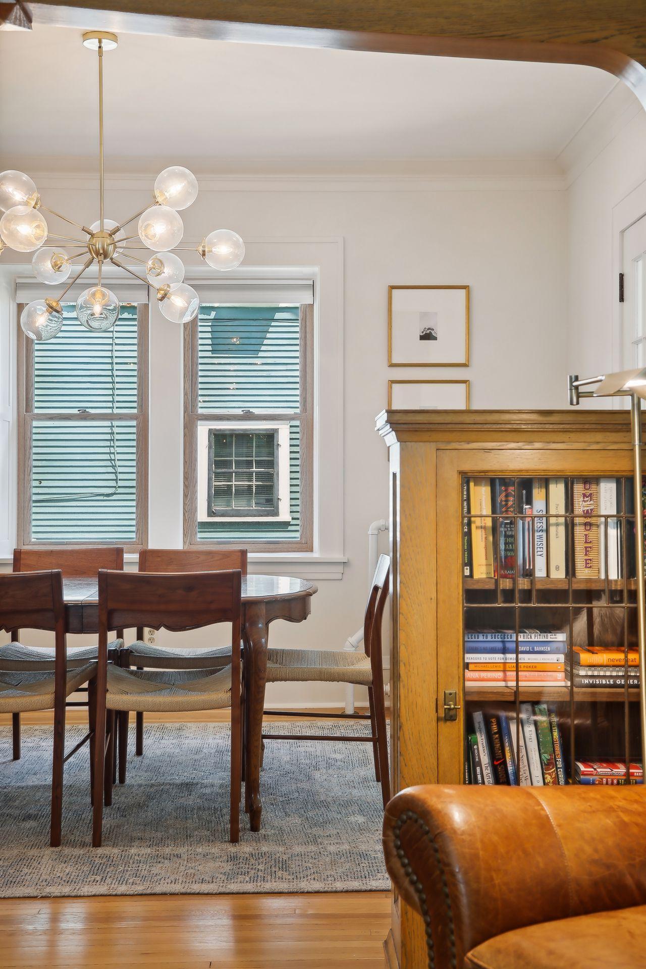 949 Saint Clair Avenue