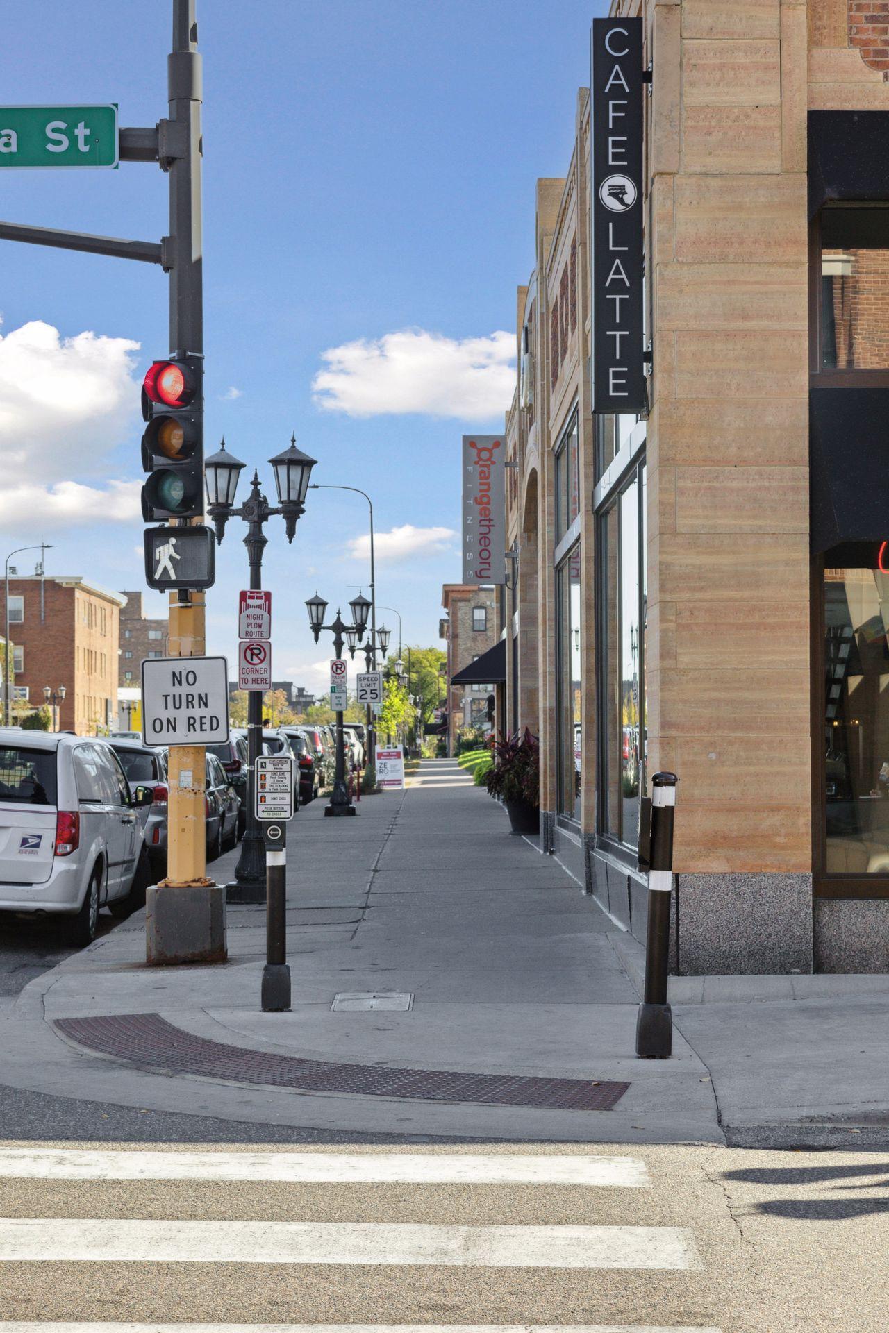 949 Saint Clair Avenue