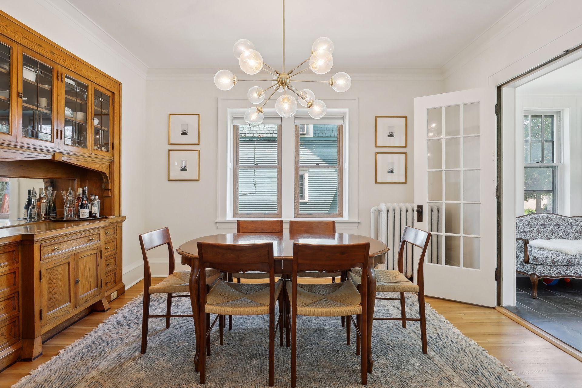 949 Saint Clair Avenue