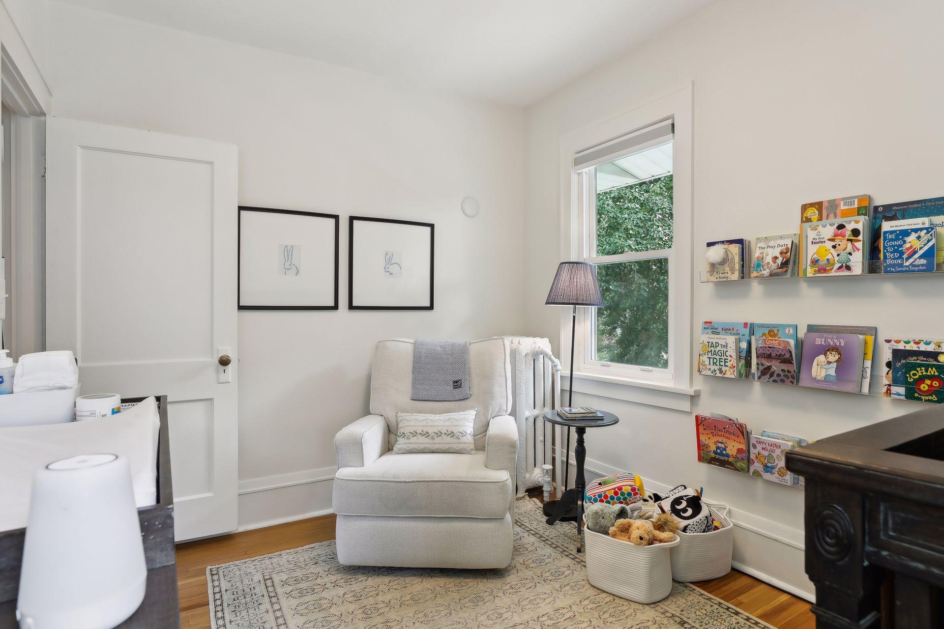 949 Saint Clair Avenue