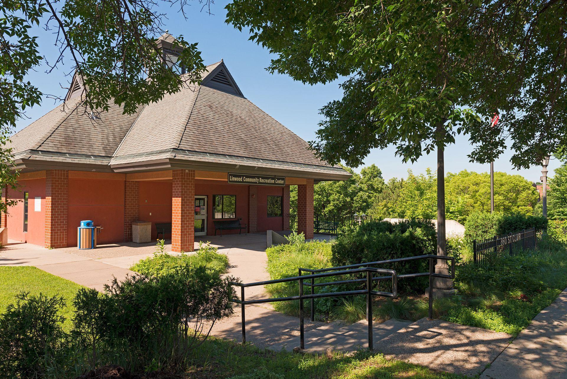 949 Saint Clair Avenue