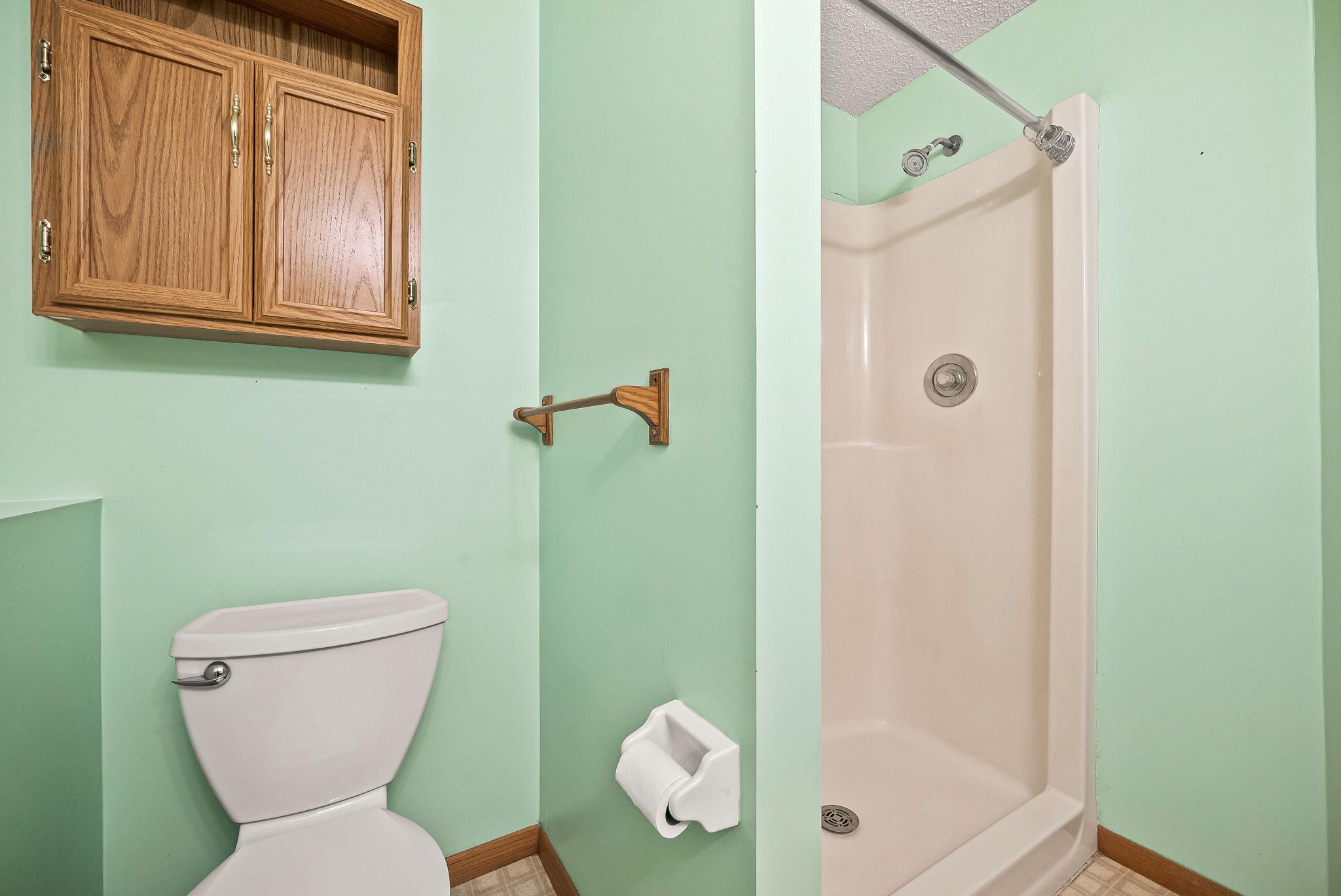 319 Monroe Street NE