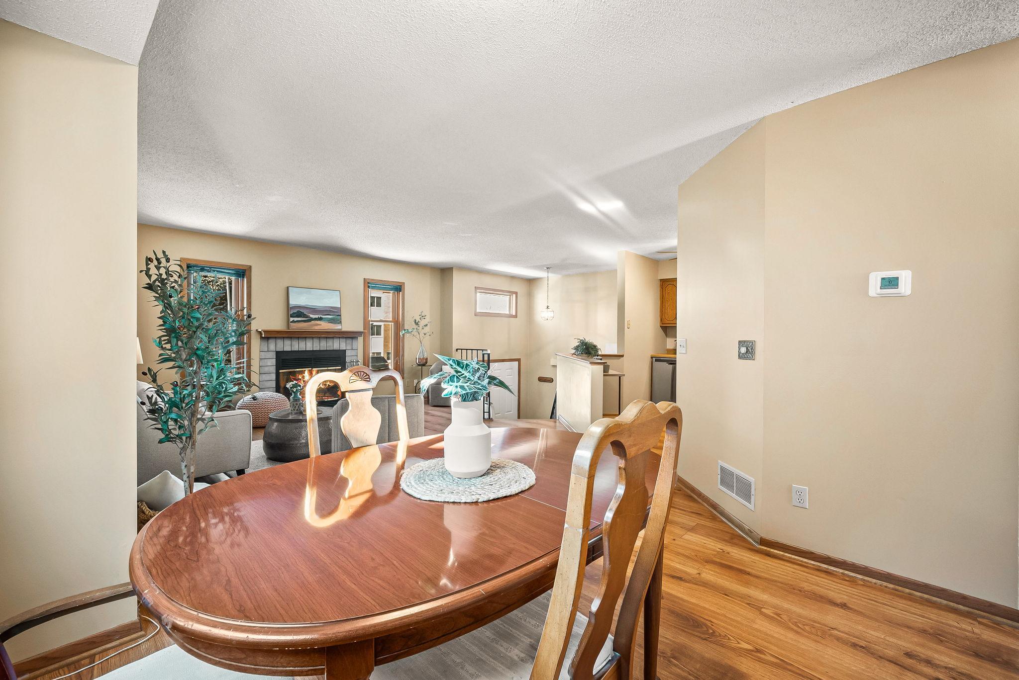 319 Monroe Street NE