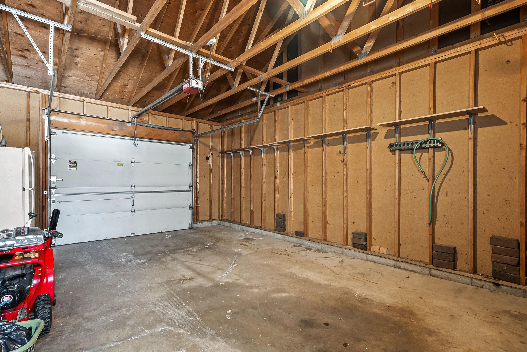 319 Monroe Street NE