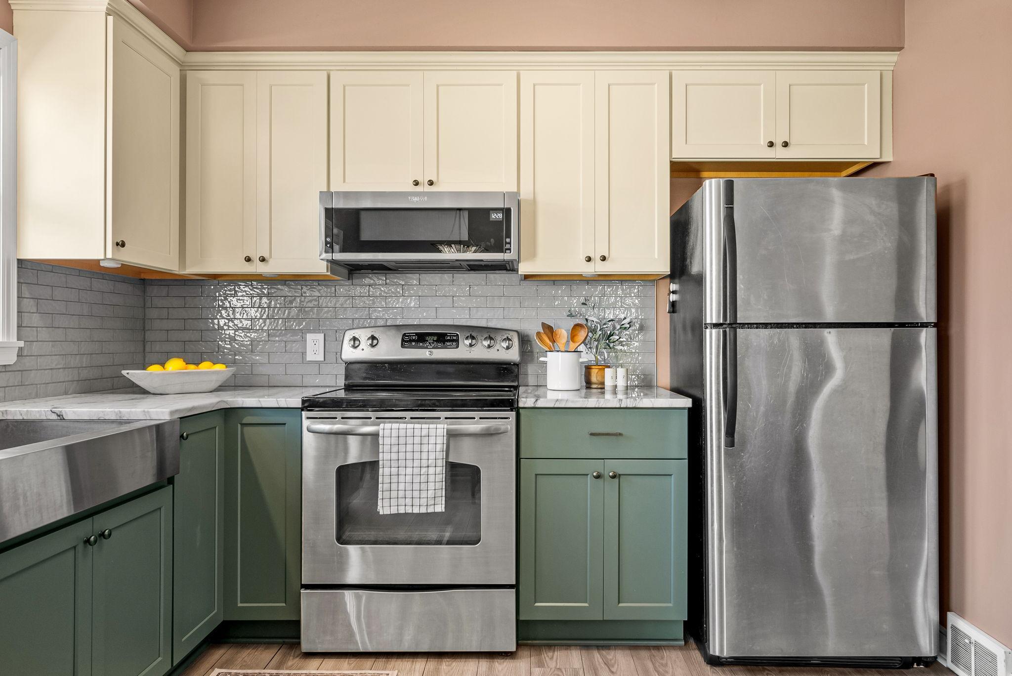 2214 Roosevelt Street NE