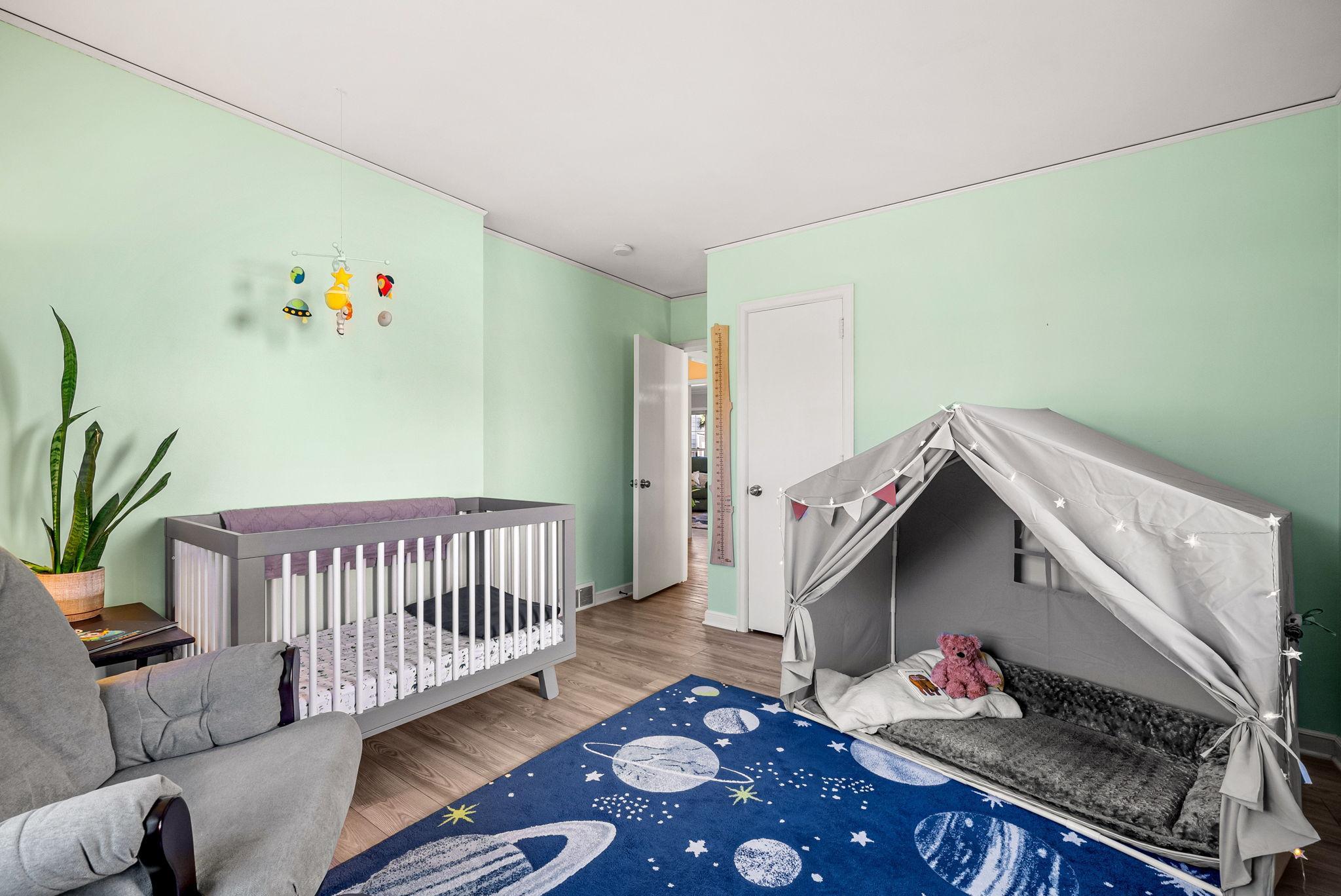 2214 Roosevelt Street NE