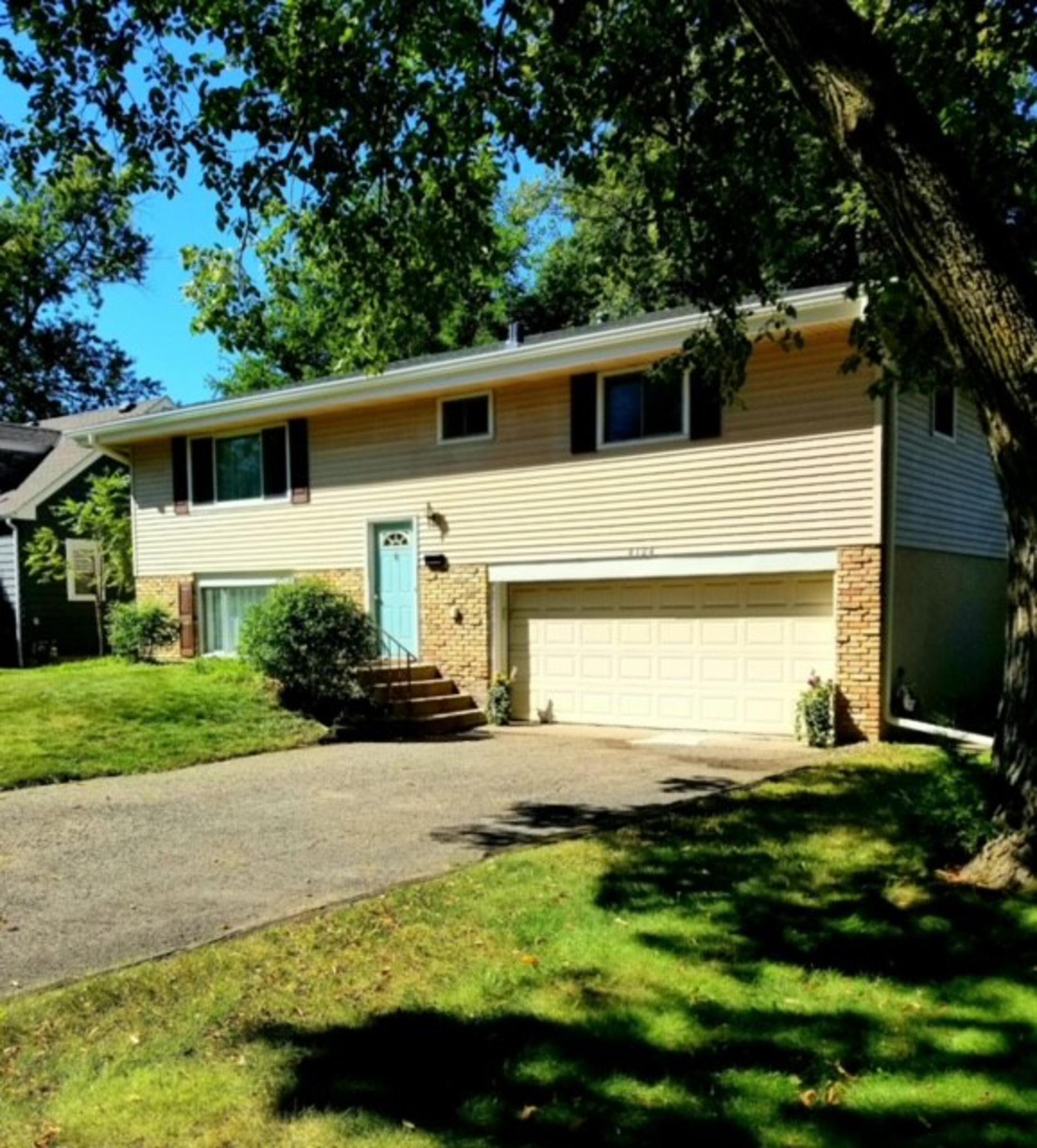 4124 Brookside Avenue S