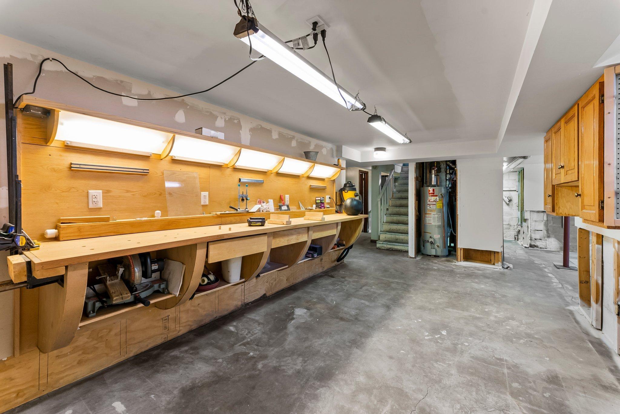 1343 Buchanan Street NE