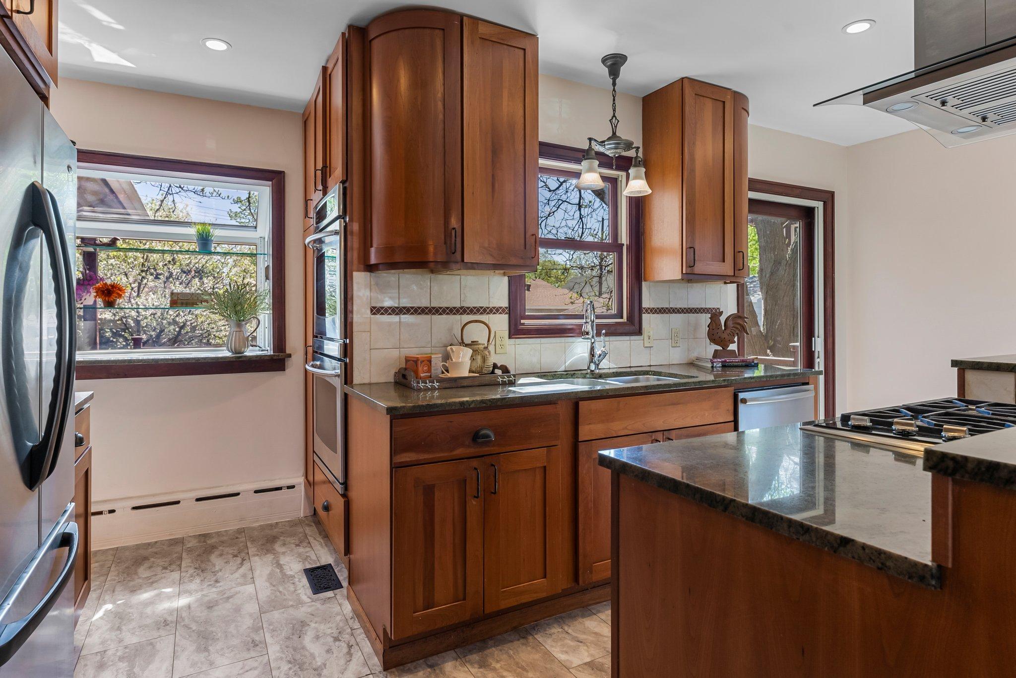 1343 Buchanan Street NE