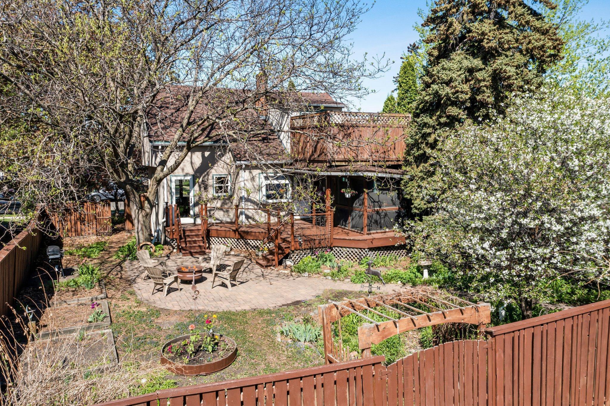 1343 Buchanan Street NE