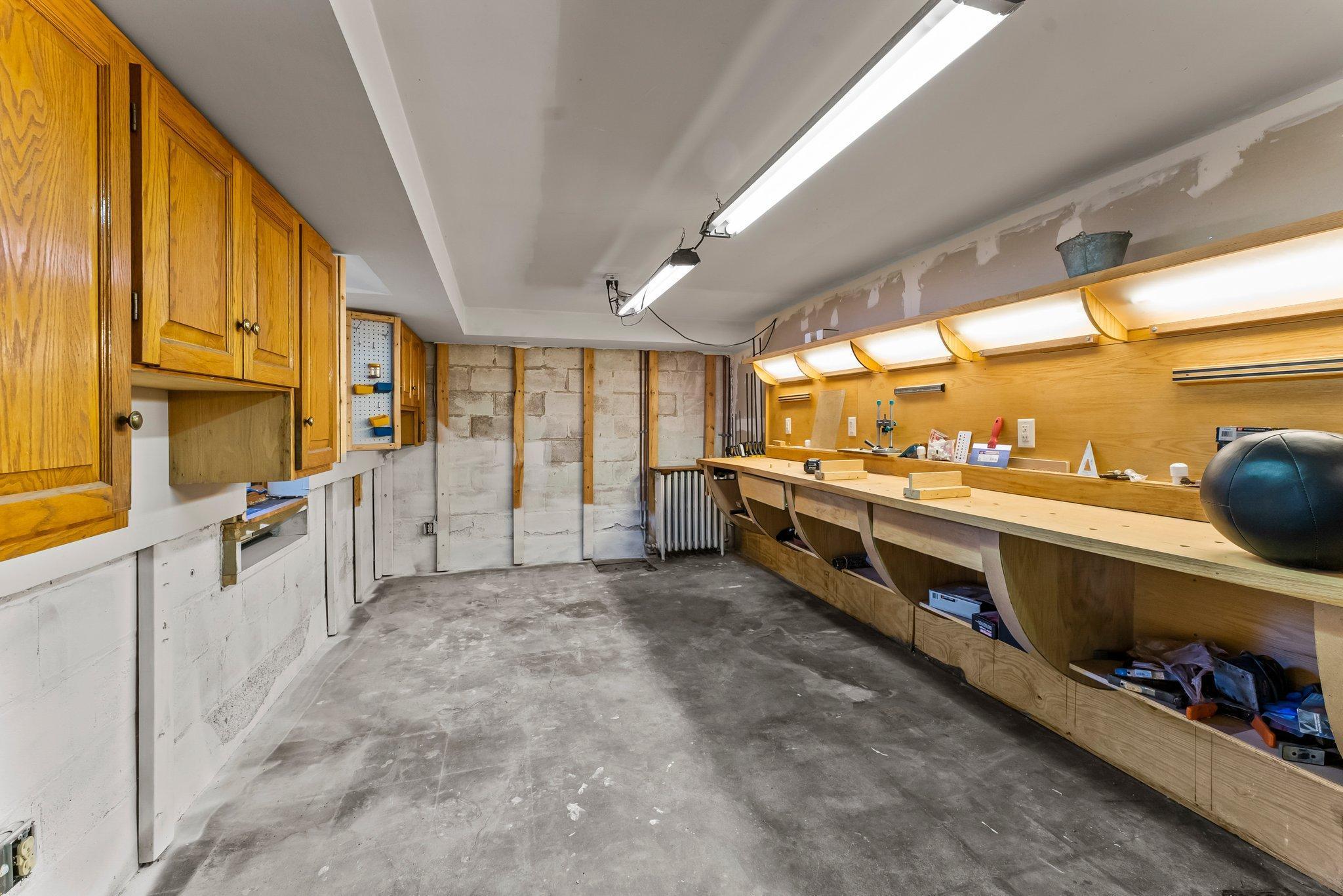 1343 Buchanan Street NE