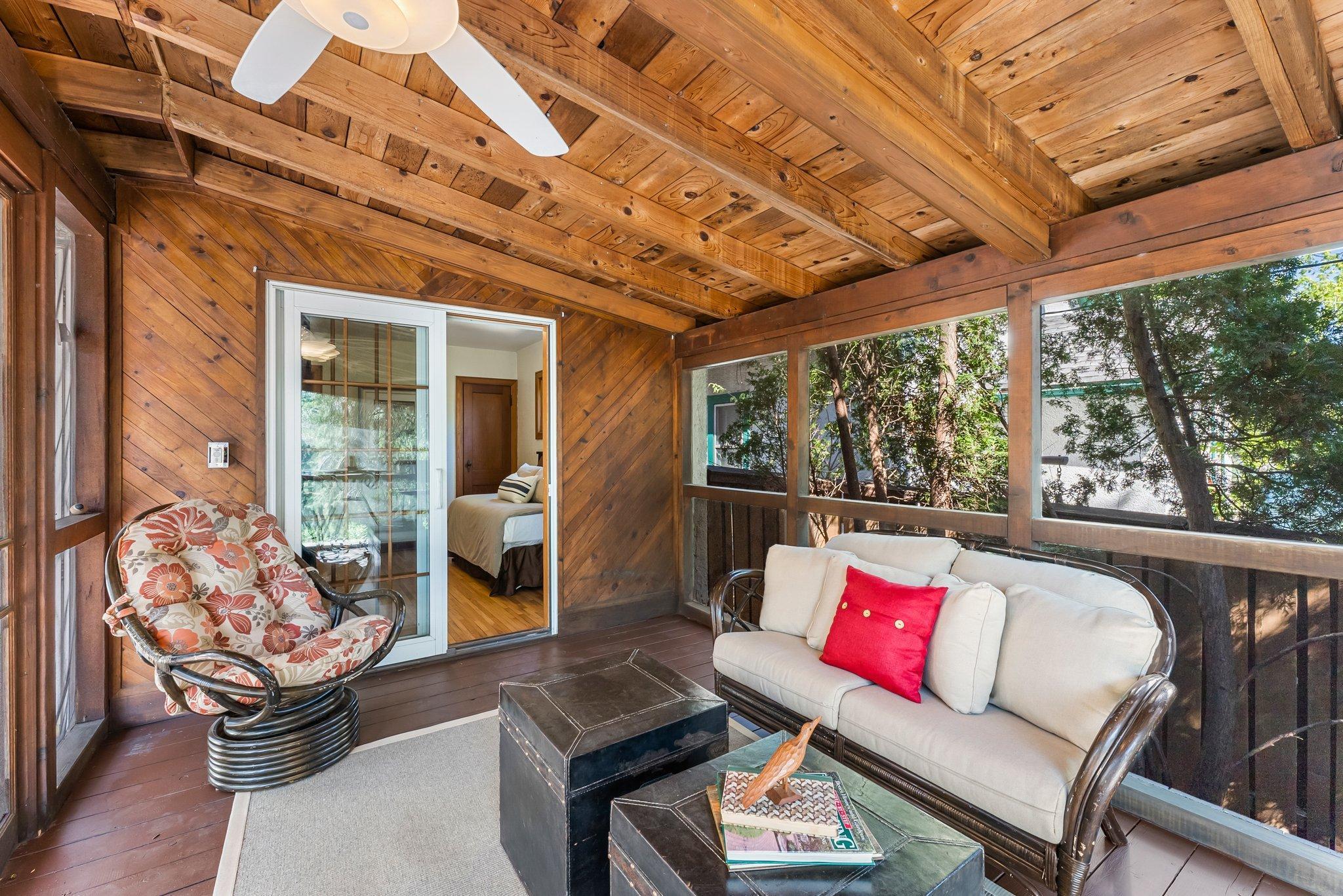 1343 Buchanan Street NE