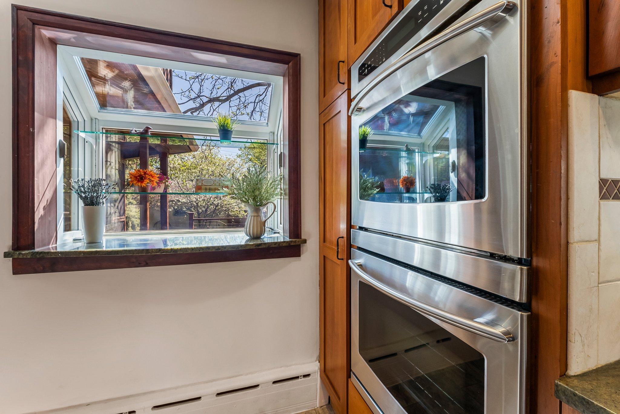 1343 Buchanan Street NE