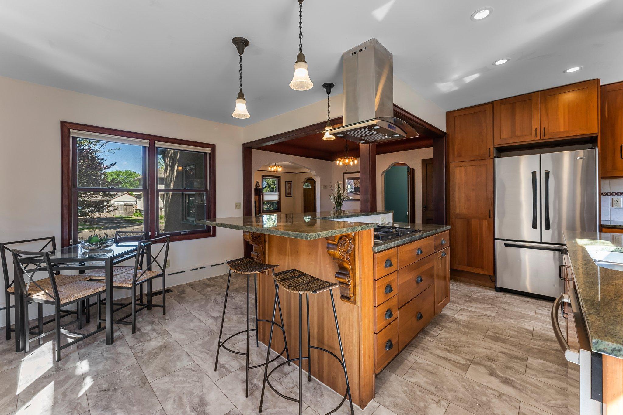 1343 Buchanan Street NE