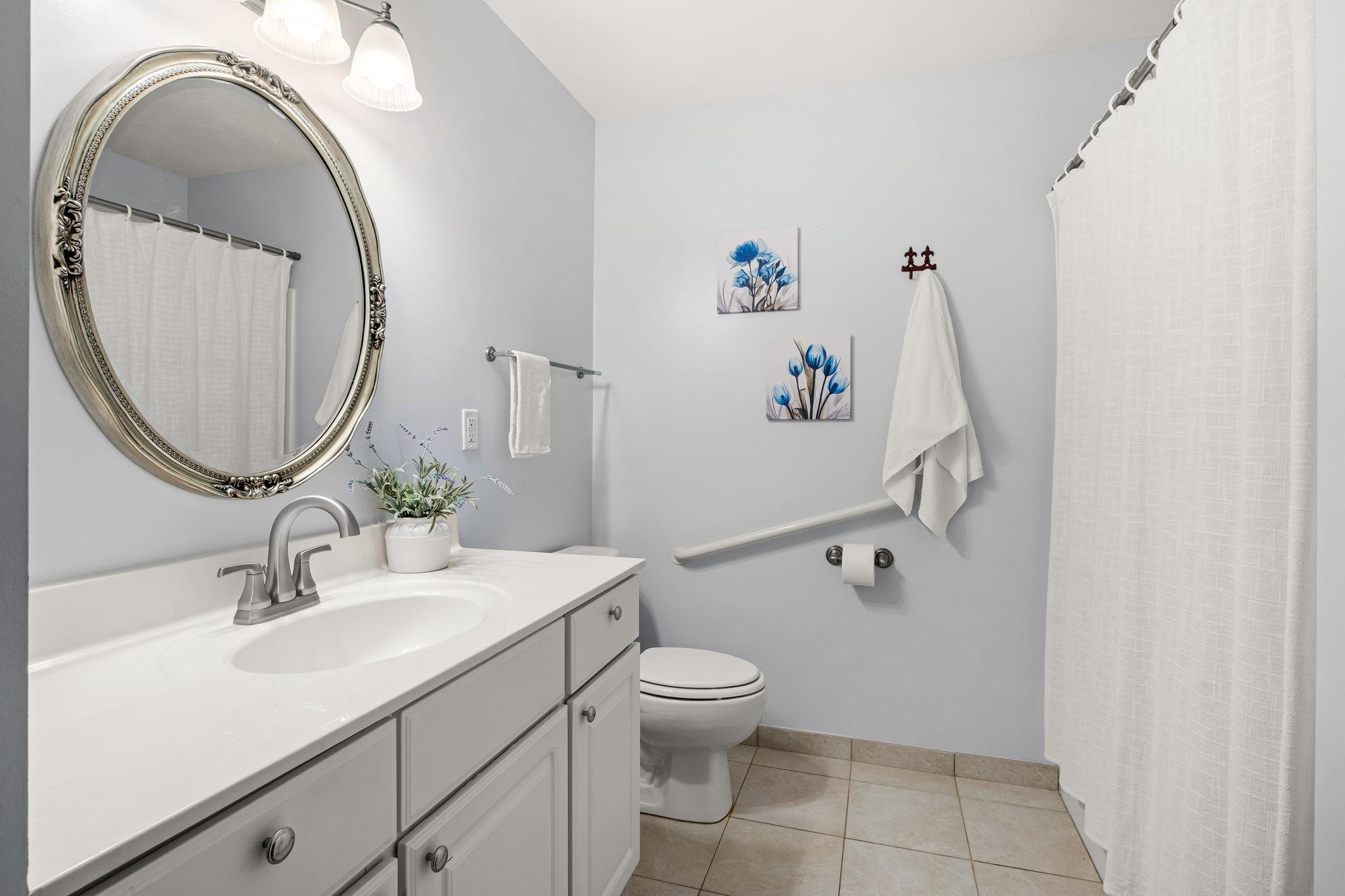 1350 Douglas Drive N Unit: 105