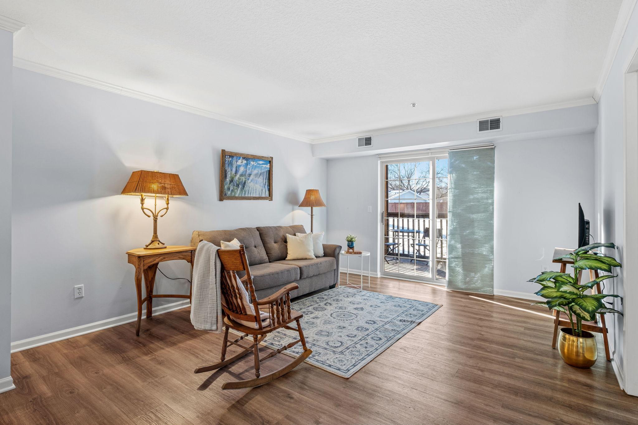 1350 Douglas Drive N Unit: 105